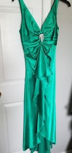 Emerald green prom dress/formal gown
